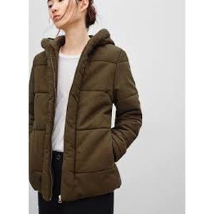 GOLDEN by TNA jacket